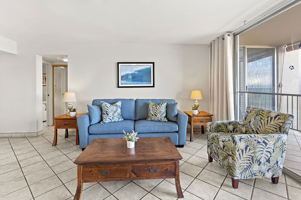 Condo in Lahaina · ★4.89 · 2 bedrooms · 4 beds · 2 private baths - Photo 5