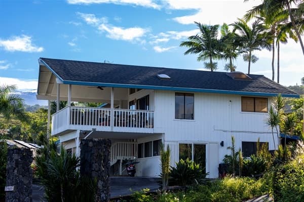 Home in Kailua-Kona · ★5.0 · 4 bedrooms · 13 beds · 3 private baths - Photo 5