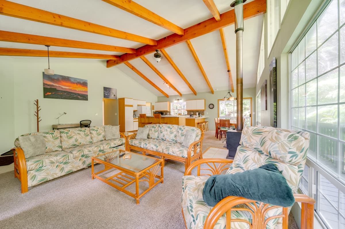 Home in Volcano · ★4.65 · 3 bedrooms · 4 beds · 2 baths - Photo 5