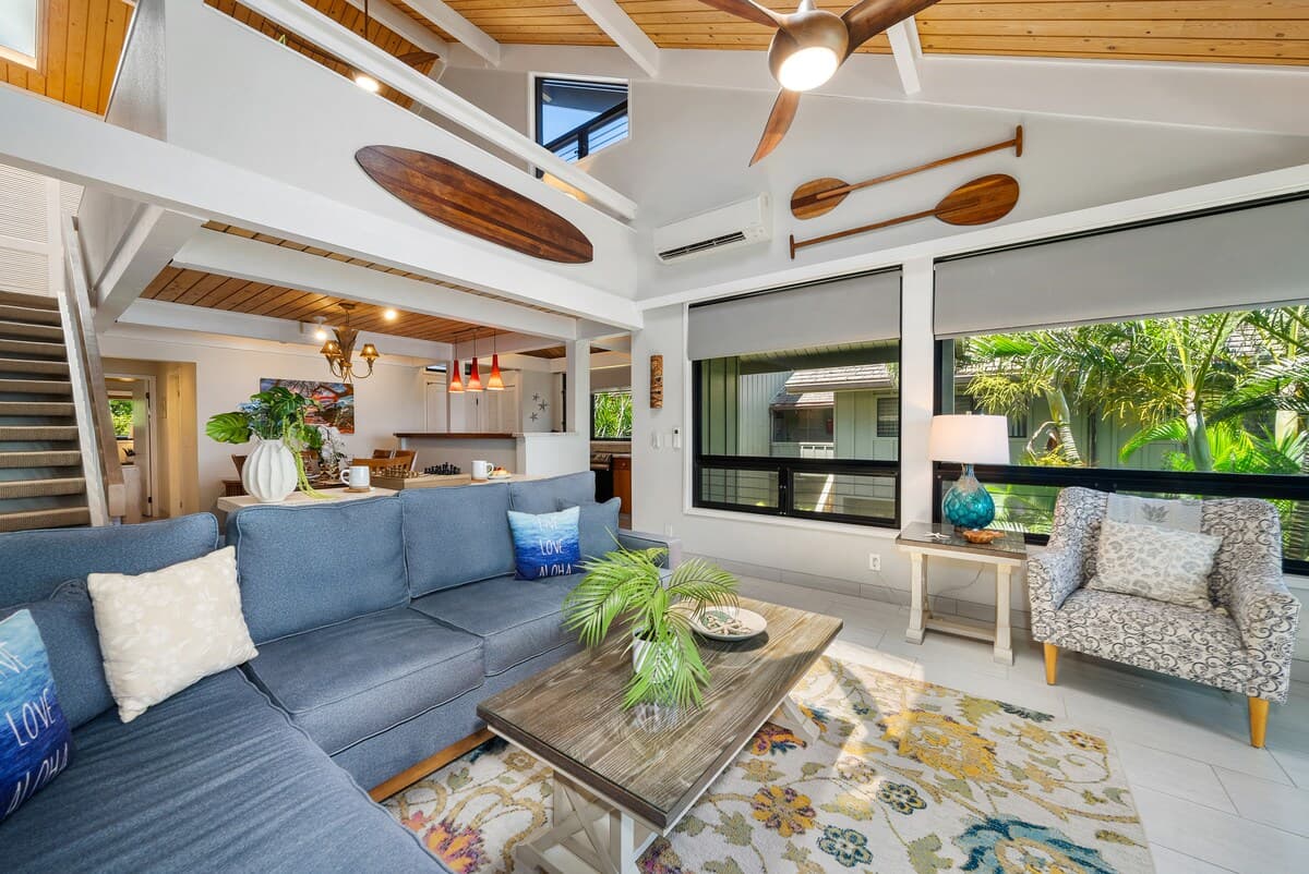 Condo in Lahaina · ★5.0 · 2 bedrooms · 4 beds · 2 baths - Photo 5