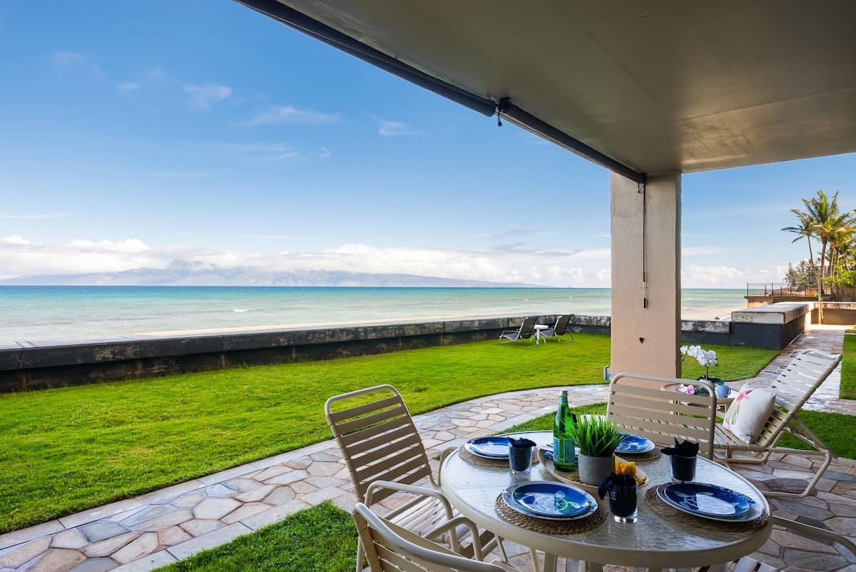 Condo in Lahaina · ★4.86 · 2 bedrooms · 4 beds · 2 baths - Photo 1
