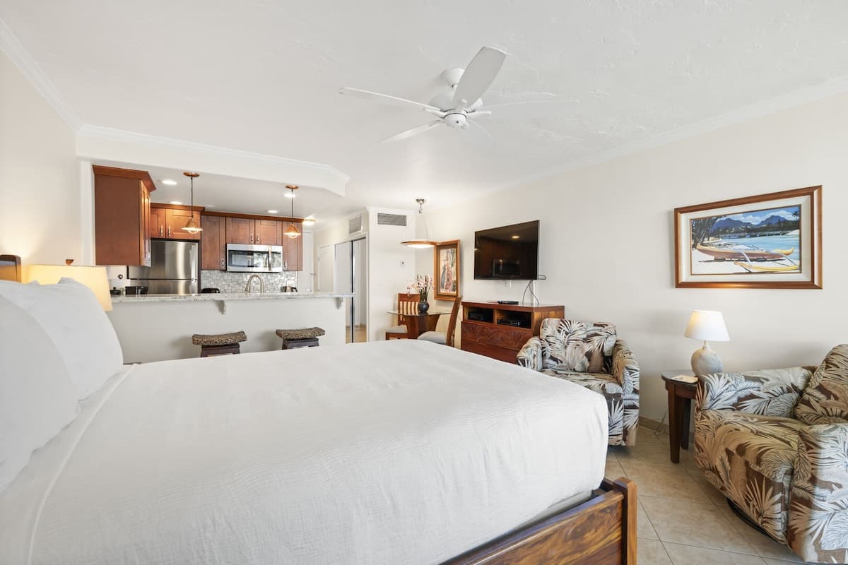 Lahaina Shores 307 – Perfect Oceanview Getaway - Photo 4