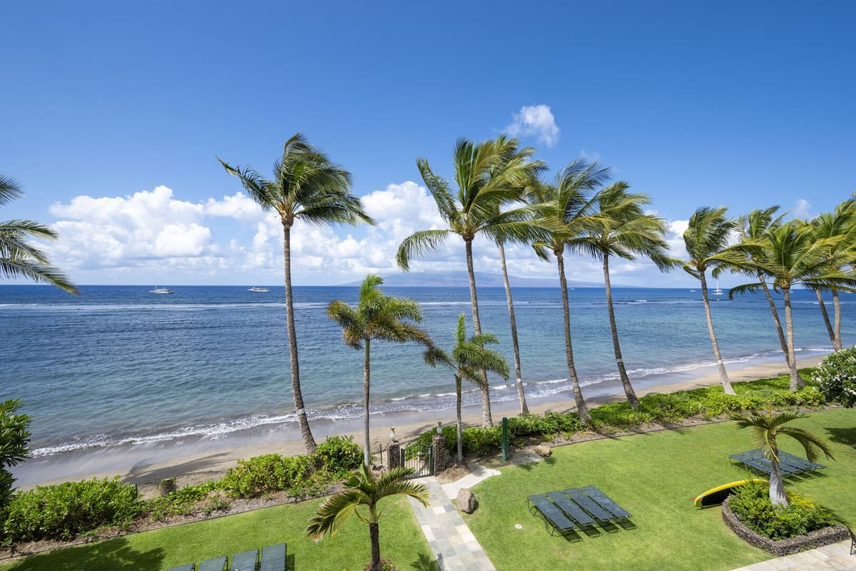New Listing: Comfort & Beachfront Bliss - Photo 3