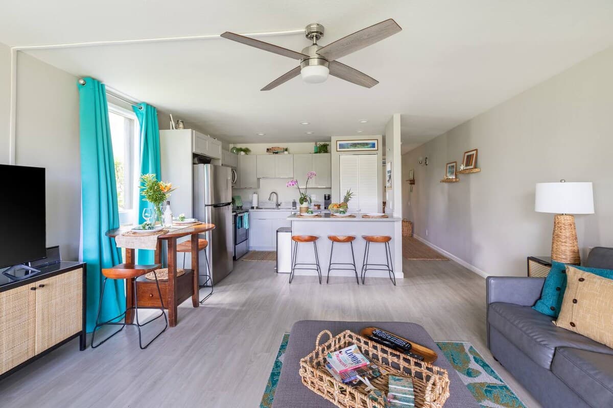 Home in Kahuku · ★4.81 · 1 bedroom · 3 beds · 1 private bath - Photo 4
