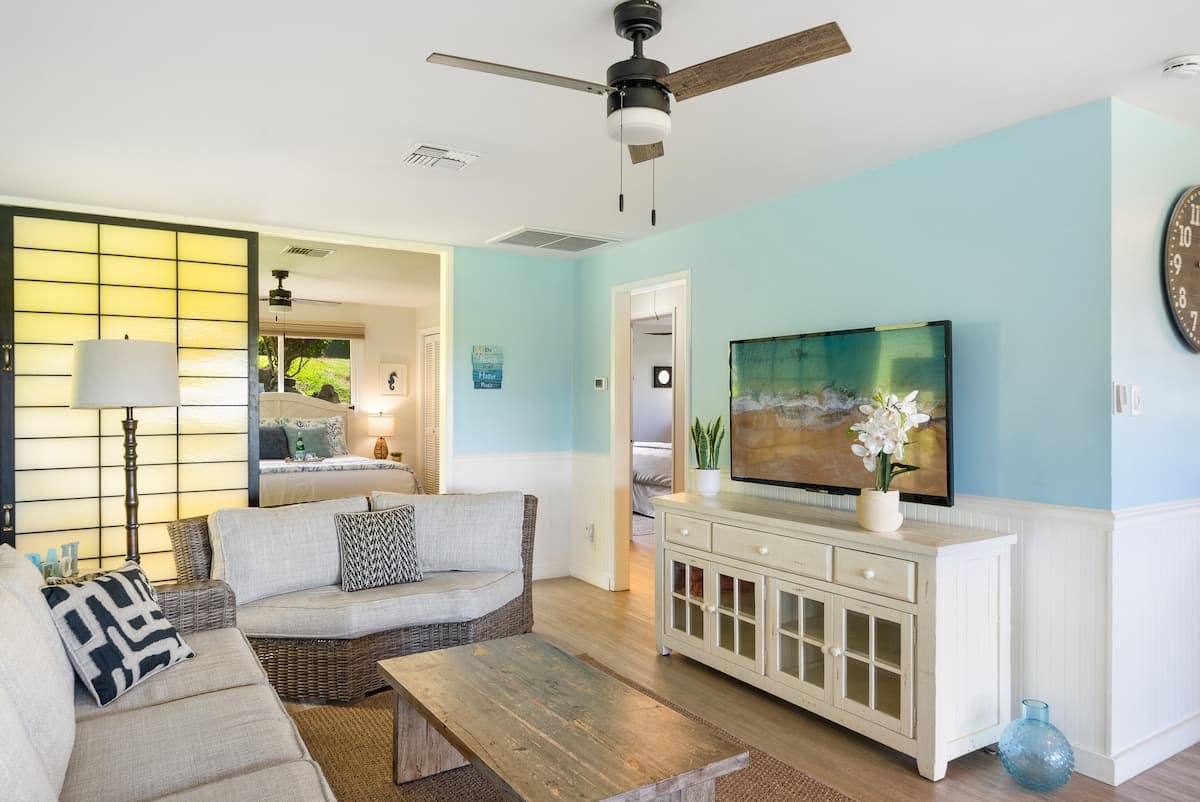 Home in Lahaina · ★4.5 · 2 bedrooms · 3 beds · 2 baths - Photo 4