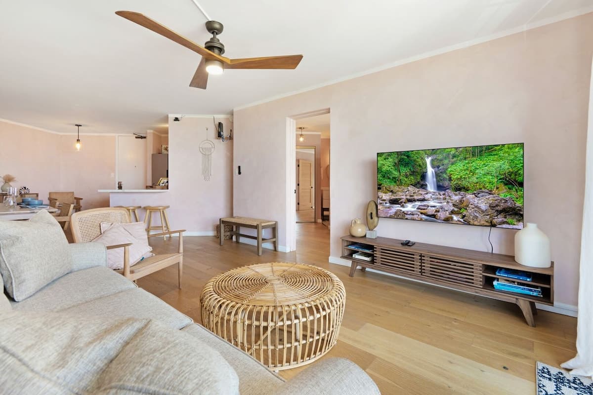 Condo in Kihei · ★4.94 · 1 bedroom · 2 beds · 1 bath - Photo 3