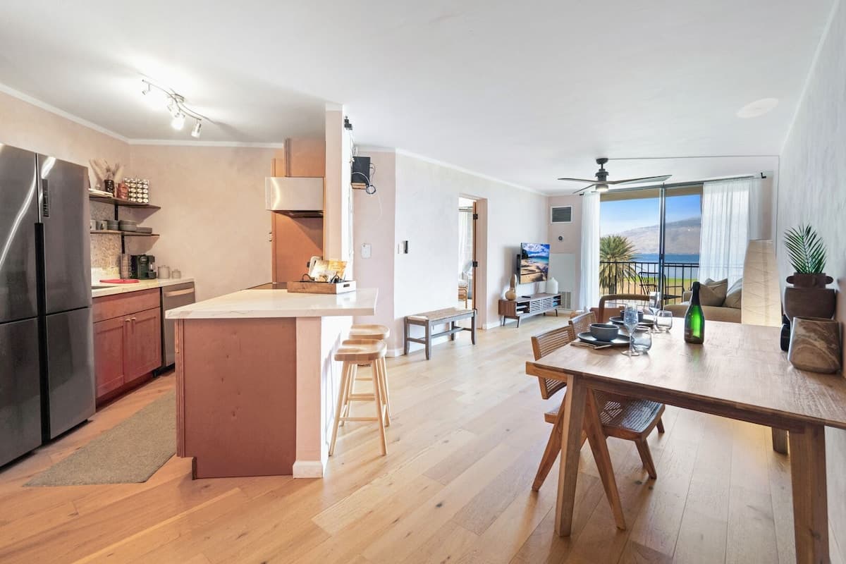 Condo in Kihei · ★4.94 · 1 bedroom · 2 beds · 1 bath - Photo 4