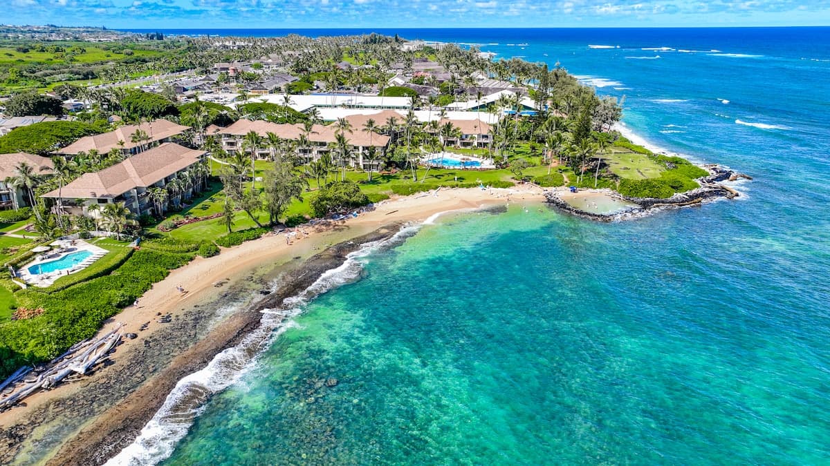 Condo in Kapaa · ★4.67 · 2 bedrooms · 3 beds · 1 bath - Photo 2