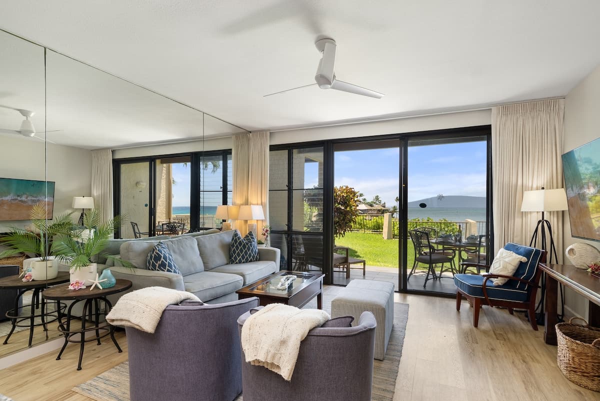 Condo in Lahaina · ★5.0 · 1 bedroom · 2 beds · 1 bath - Photo 3