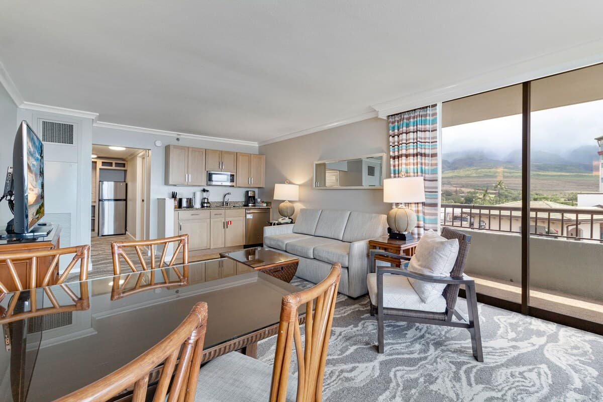 Condo in Lahaina · ★4.88 · 2 bedrooms · 4 beds · 3 baths - Photo 5