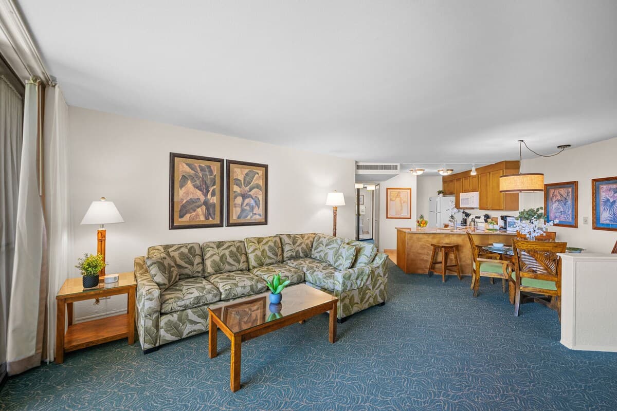 Condo in Lahaina · ★5.0 · 1 bedroom · 2 beds · 1 private bath - Photo 5