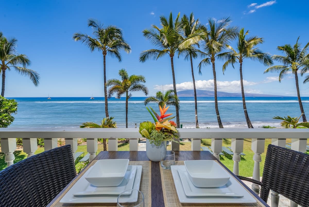 Condo in Lahaina · ★5.0 · 1 bedroom · 1 bed · 1 bath - Photo 1