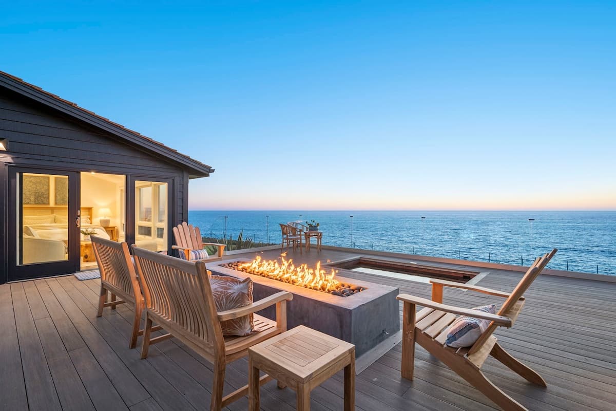 Point Estate Gated Oceanfront with Hot Tub - Photo 5