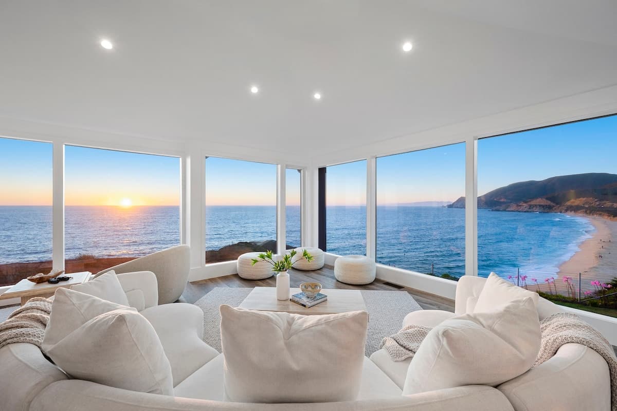 Point Estate Gated Oceanfront with Hot Tub - Photo 2