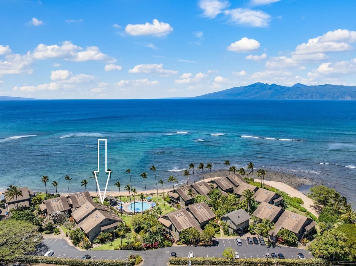 Condo in Lahaina · ★4.8 · 2 bedrooms · 4 beds · 2 baths - Photo 5