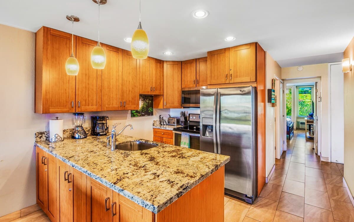 Condo in Kihei · ★4.87 · 3 bedrooms · 3 beds · 2 private baths - Photo 5