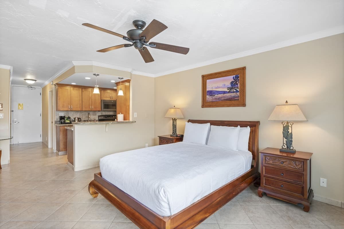 Relaxing Beachfront Studio Retreat – Lahaina Shore - Photo 3