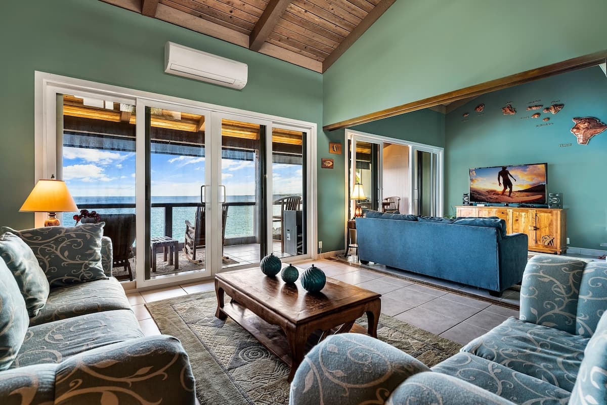 Condo in Kailua-Kona · ★4.78 · 2 bedrooms · 2 beds · 3 baths - Photo 3