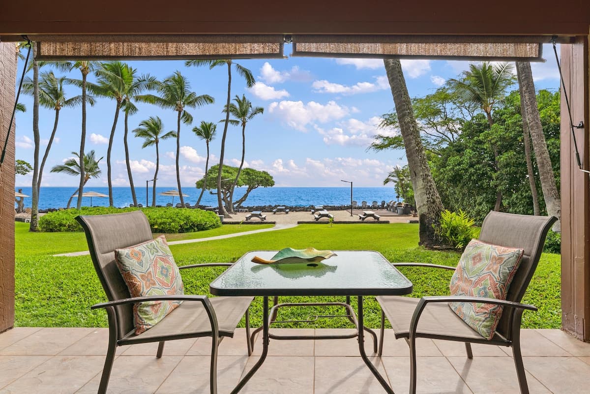 Condo in Kailua-Kona · ★4.67 · 1 bedroom · 1 bed · 1 bath - Photo 1