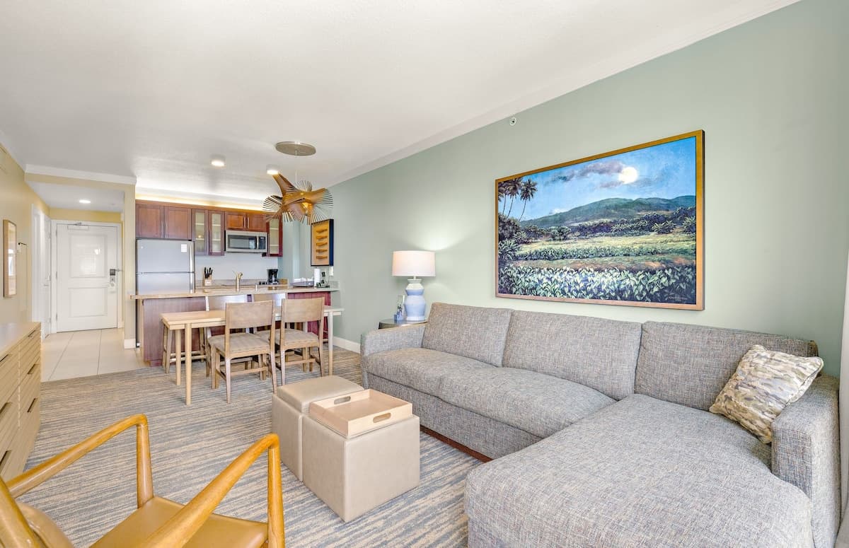 Condo in Lahaina · ★5.0 · 2 bedrooms · 4 beds · 2 baths - Photo 1