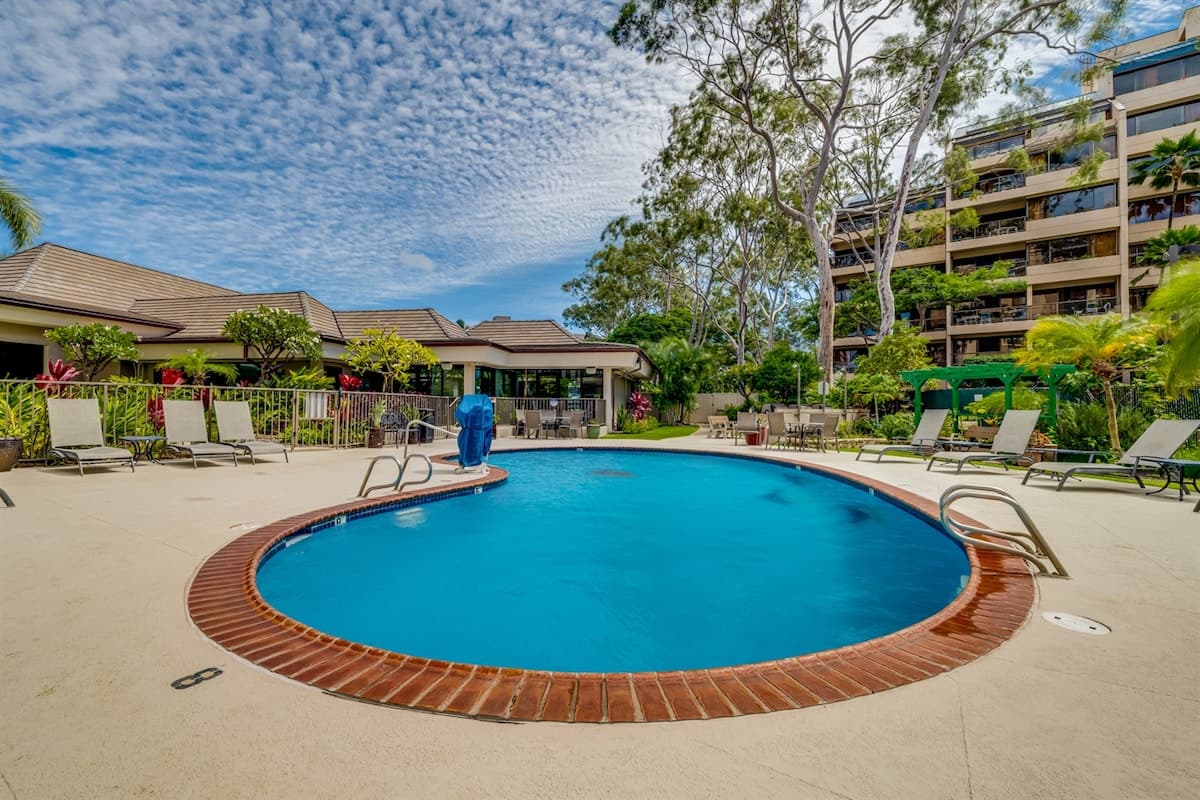 Condo in Lahaina · ★4.96 · 1 bedroom · 2 beds · 1 private bath - Photo 4