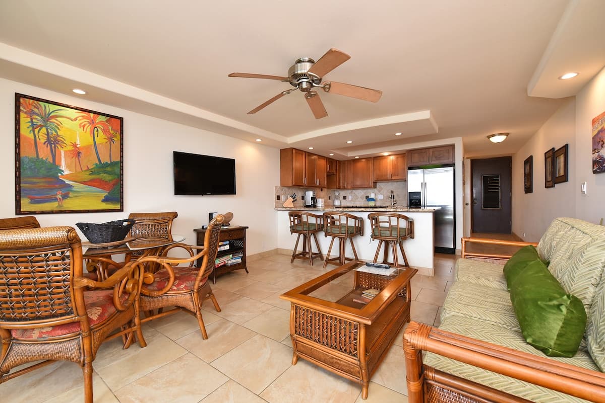 Condo in Lahaina · ★4.81 · 1 bedroom · 1 bed · 1 bath - Photo 5