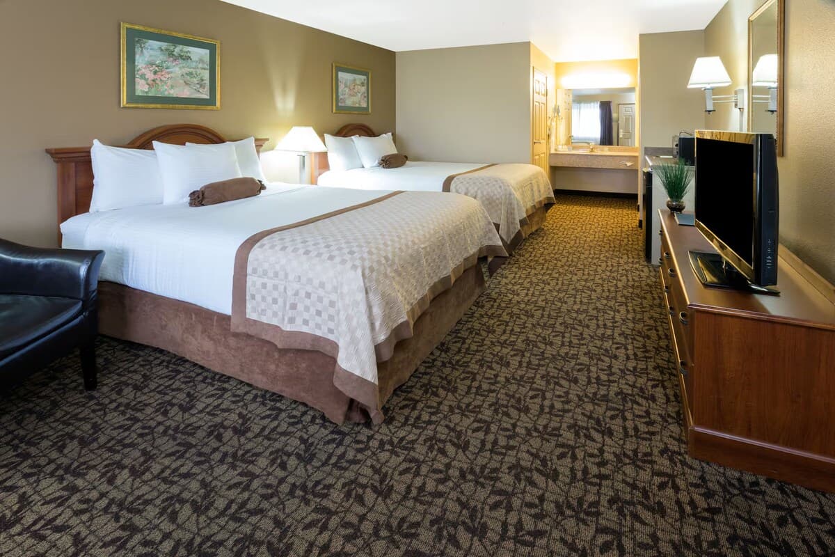 2 Hotel Rooms Near Downtown Napa & Wine Country - Photo 1
