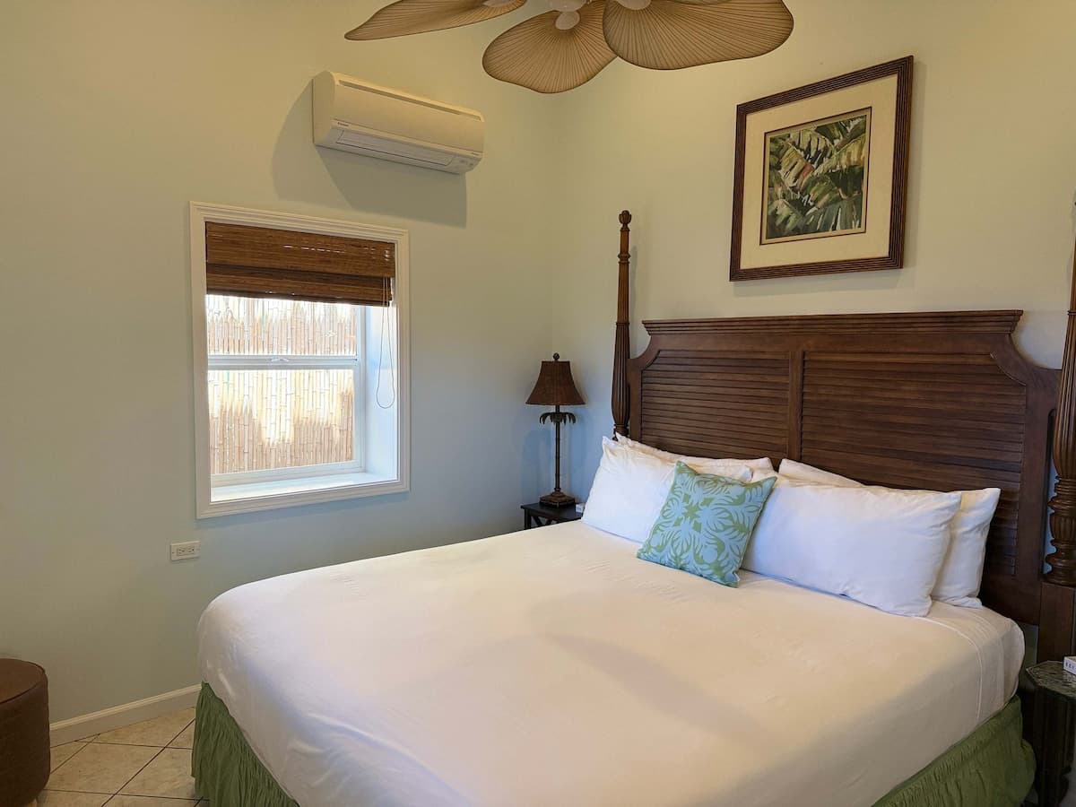 Maui Beach House B&B Royal Suite, Free Breakfast - Photo 2
