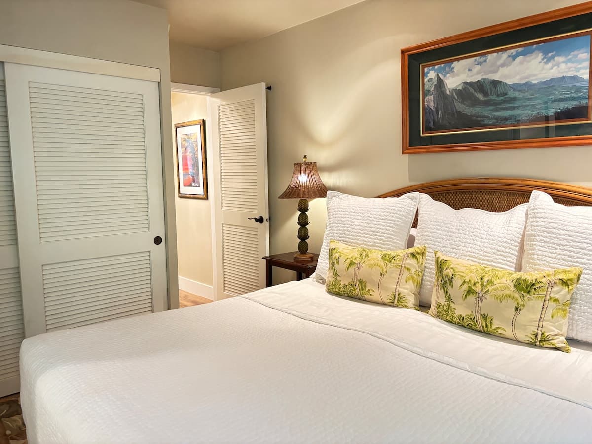 Condo in Wailuku · ★5.0 · 1 bedroom · 2 beds · 1 private bath - Photo 3