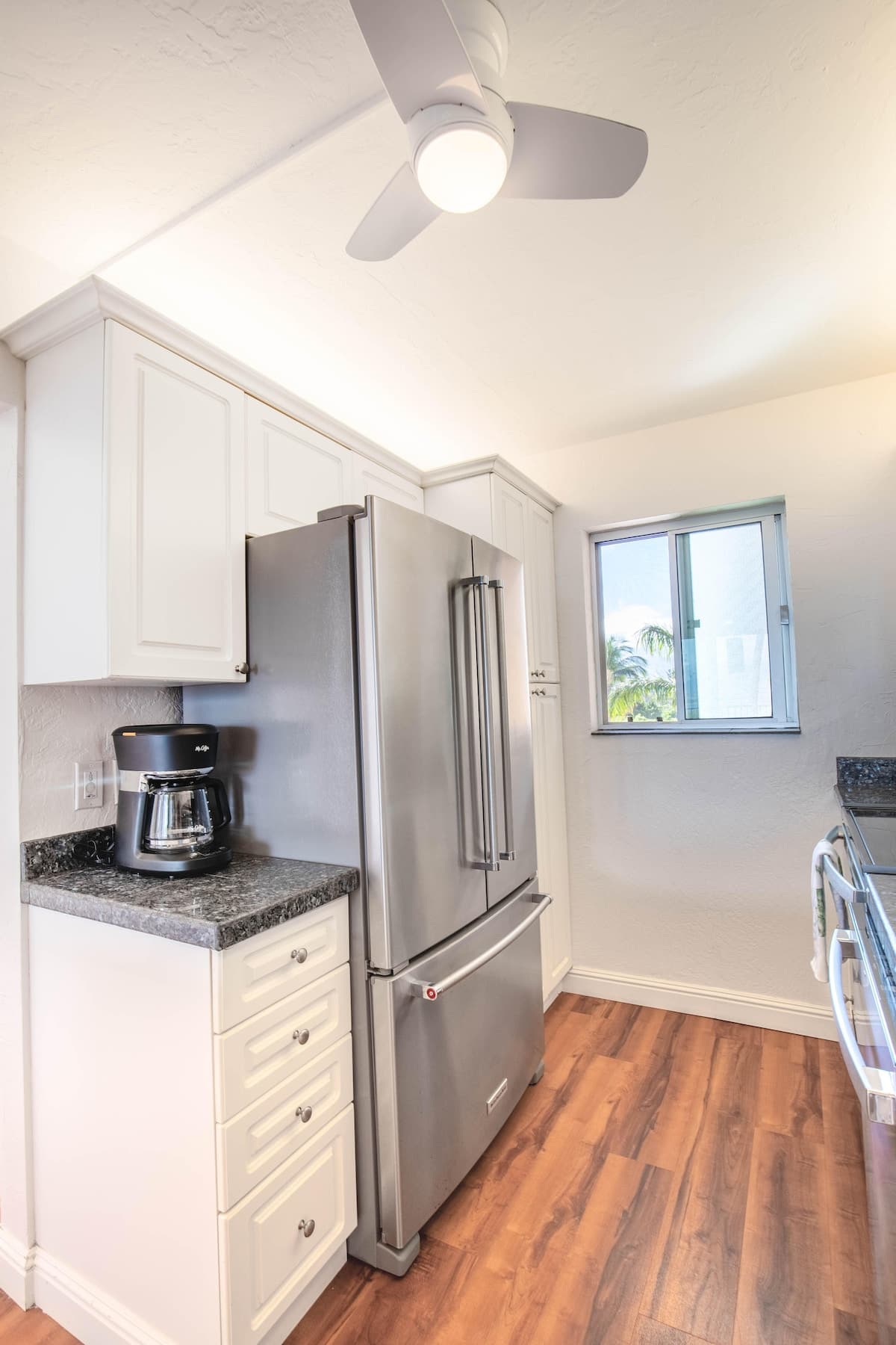 Condo in Kihei · ★5.0 · 2 bedrooms · 3 beds · 2 baths - Photo 4