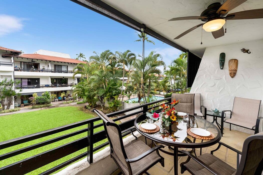Condo in Kailua-Kona · ★4.89 · 1 bedroom · 2 beds · 1 private bath - Photo 1