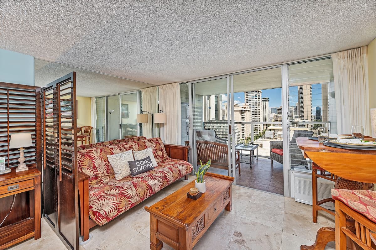 Island Colony City-Mountains View Condo Near Beach - Photo 2