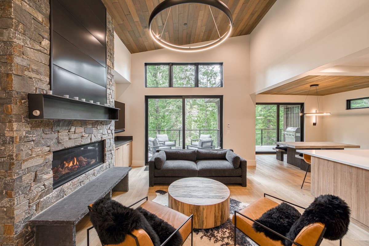 Creekside Luxury Retreat in Alpine Meadows - Photo 5