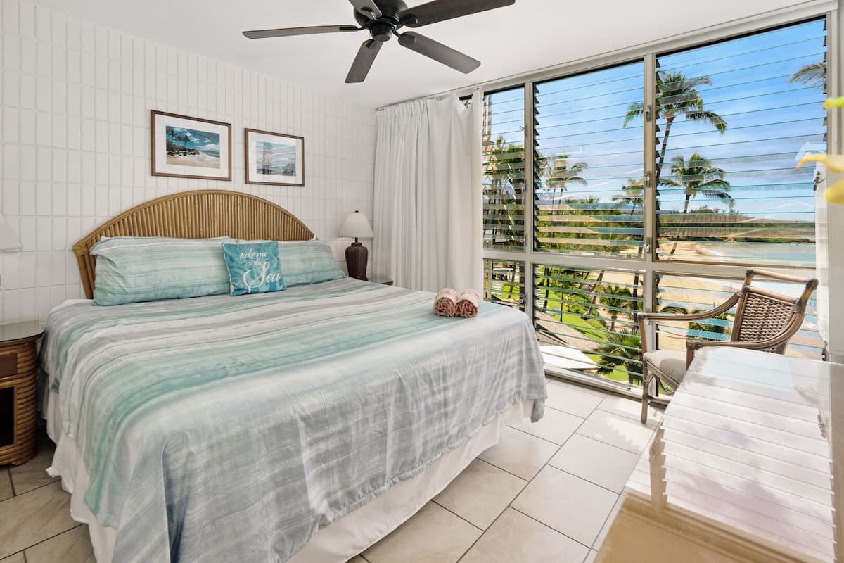 Condo in Kihei · ★4.87 · 2 bedrooms · 4 beds · 2 baths - Photo 4