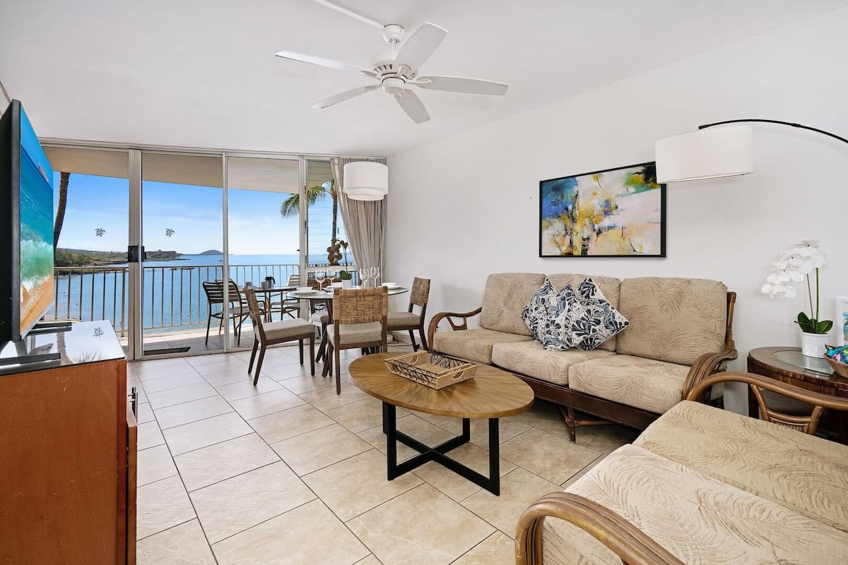 Condo in Kihei · ★4.87 · 2 bedrooms · 4 beds · 2 baths - Photo 5