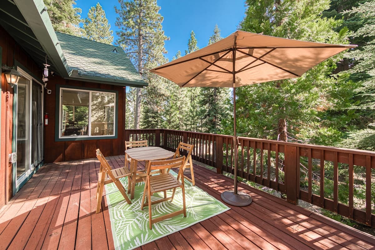 Tahoe Park Mountain Escape with Vaulted Great Room - Photo 2