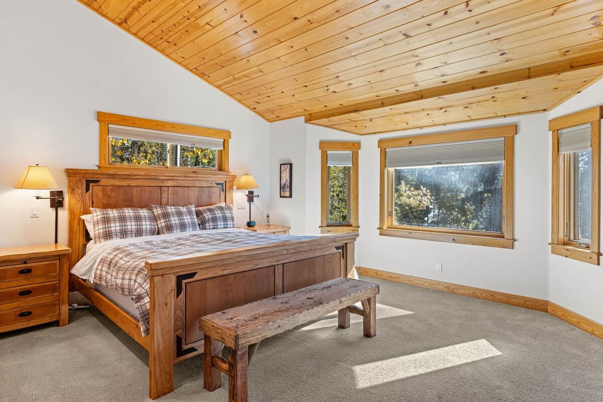 Pet-Friendly Mountain Home with Hot Tub - Photo 1
