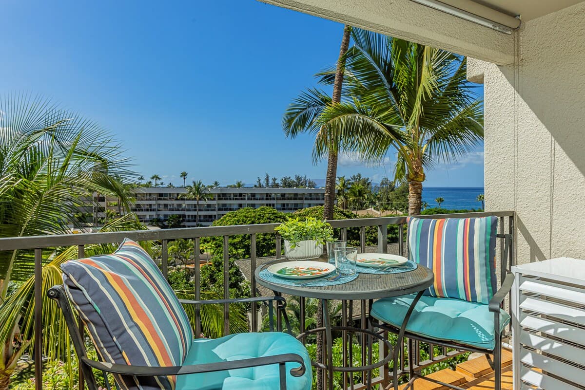 Condo in Kihei · ★5.0 · 1 bedroom · 2 beds · 1 bath - Photo 2
