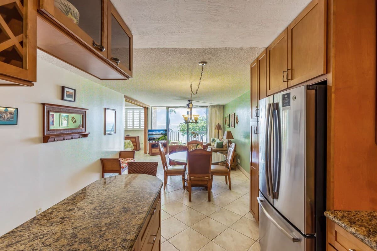 Condo in Wailuku · ★5.0 · 2 bedrooms · 3 beds · 2 private baths - Photo 5