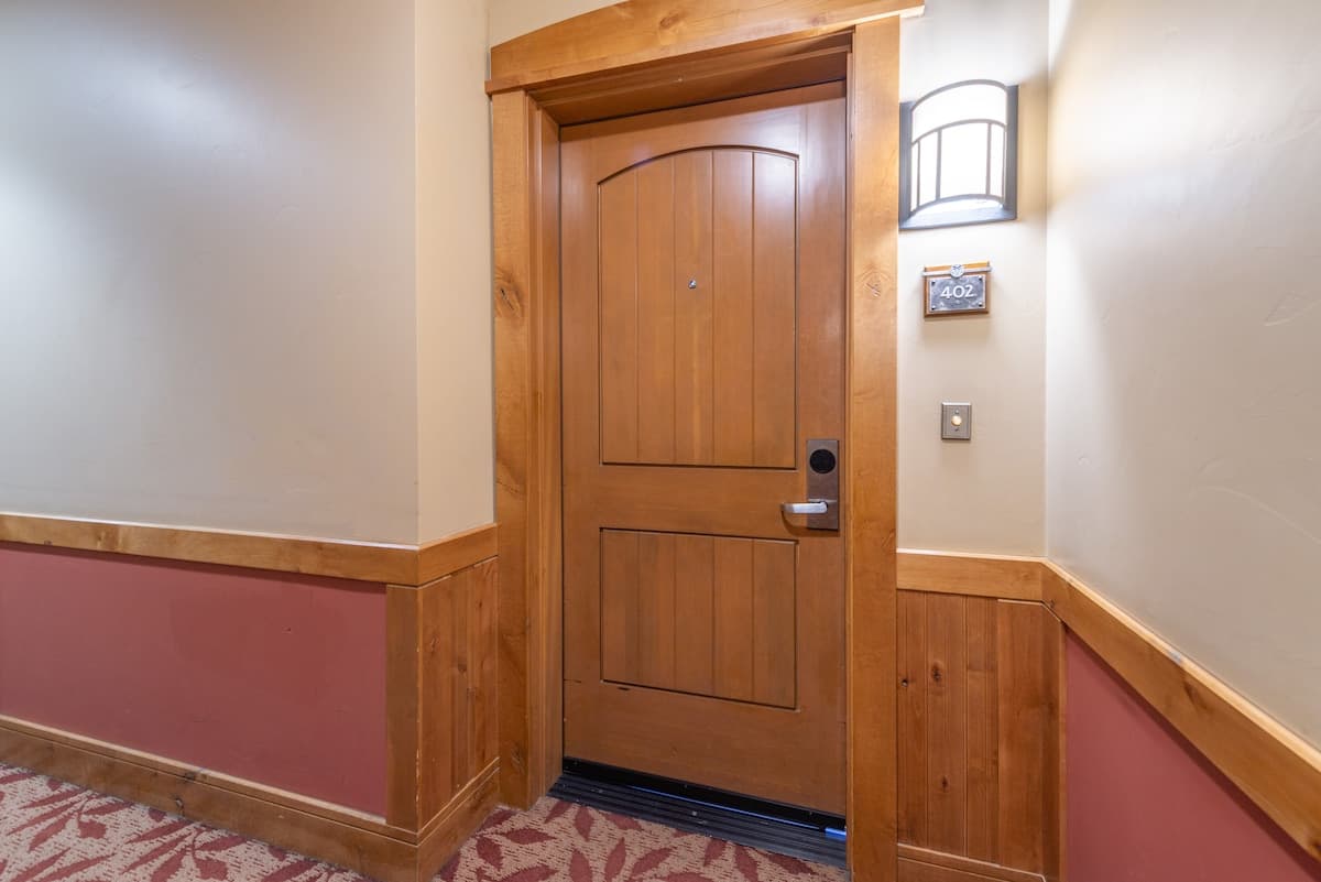 Top-Floor Luxury Condo, Village at Northstar - Photo 2