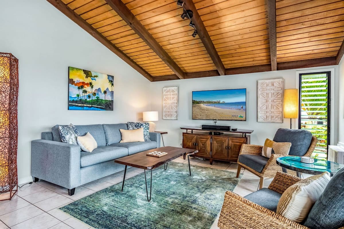 Condo in Kihei · ★5.0 · 1 bedroom · 2 beds · 2 baths - Photo 3