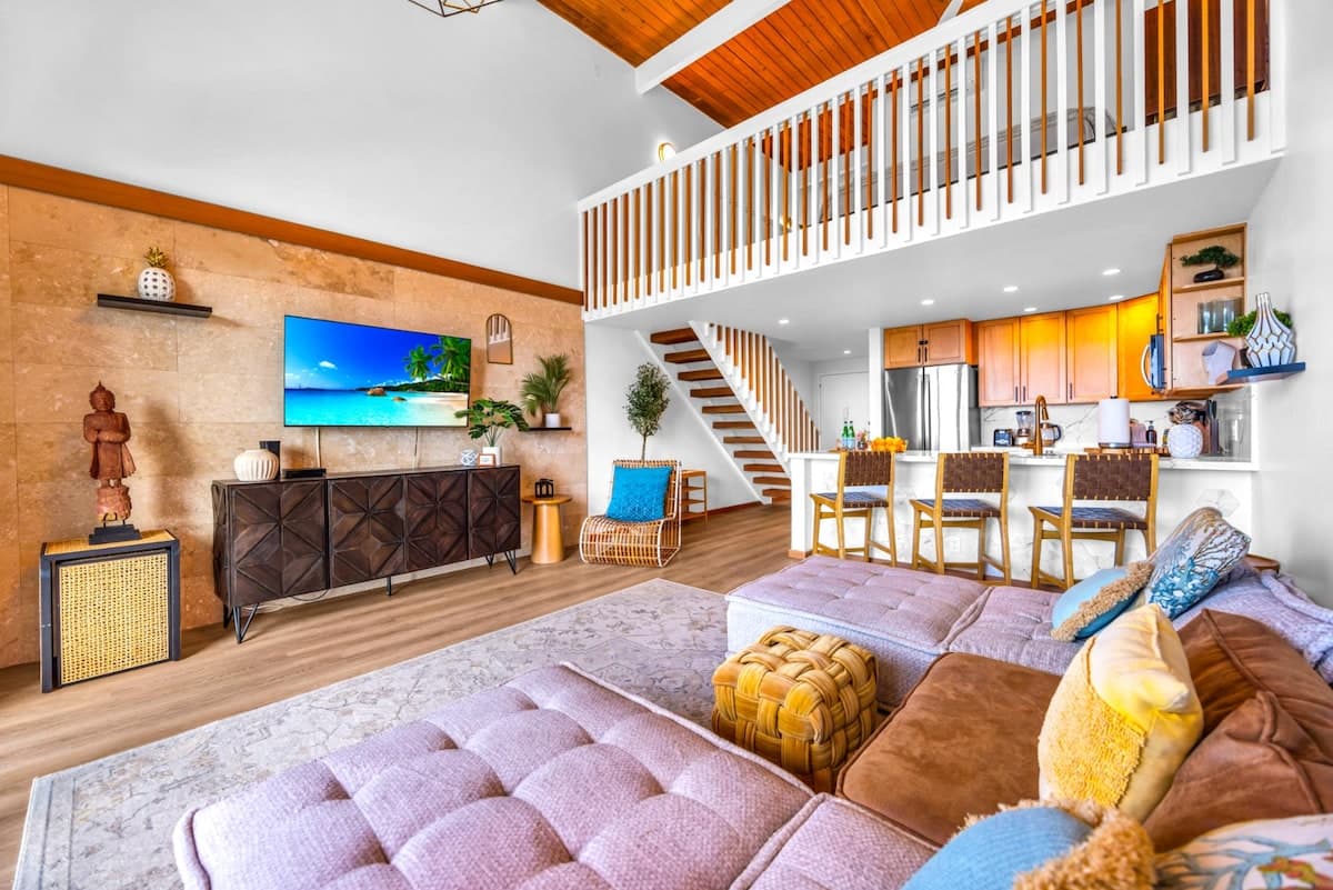 Condo in Lahaina · ★4.17 · 2 bedrooms · 2 beds · 2 baths - Photo 5