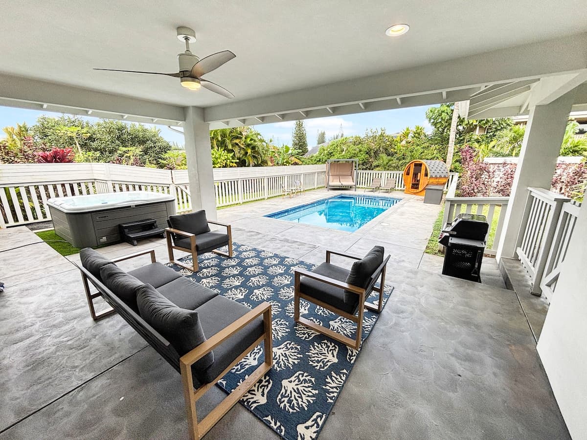 Home in Princeville · ★4.86 · 4 bedrooms · 5 beds · 4 baths - Photo 3