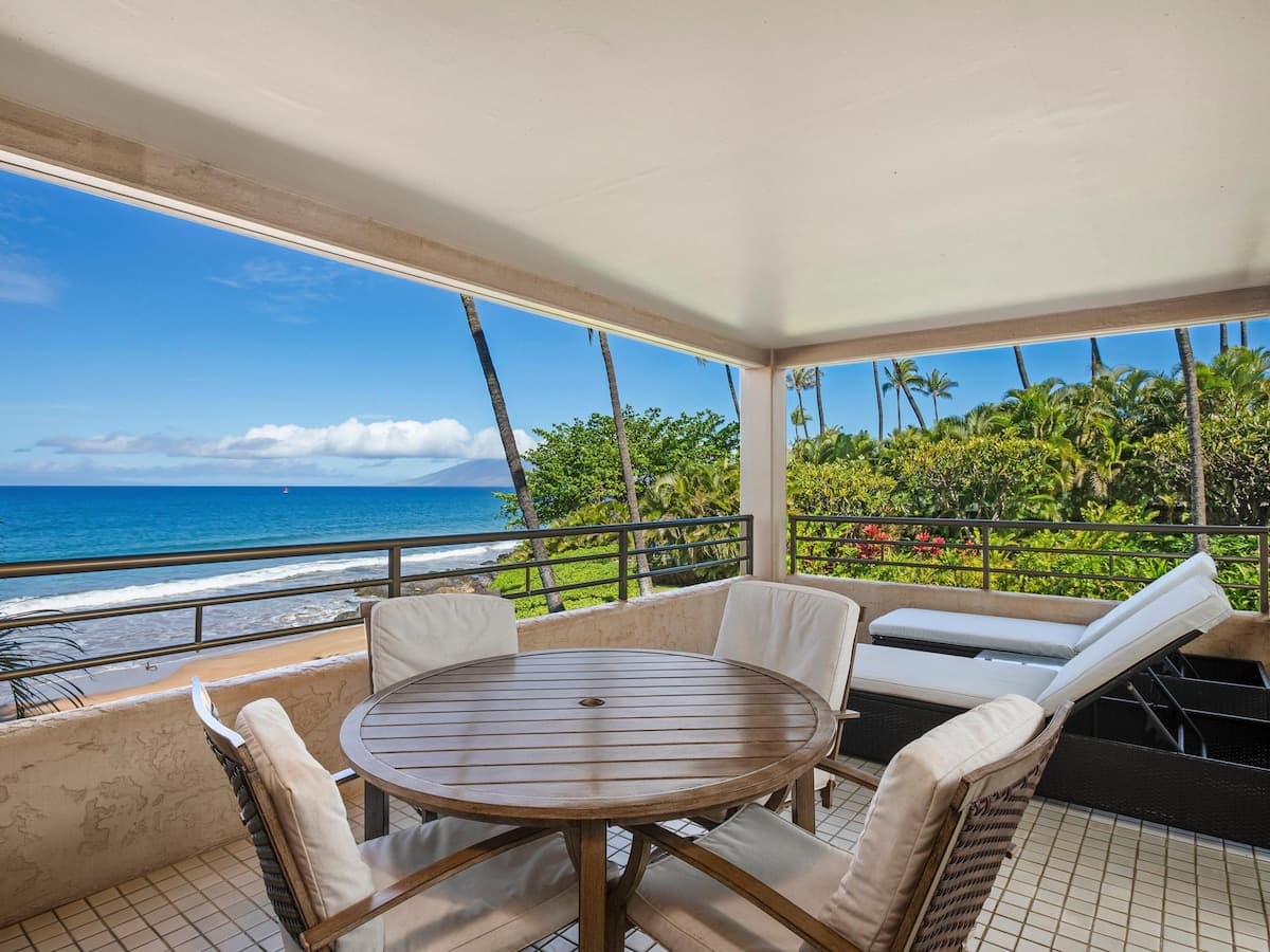 Condo in Wailea · ★4.81 · 2 bedrooms · 3 beds · 2 baths - Photo 1
