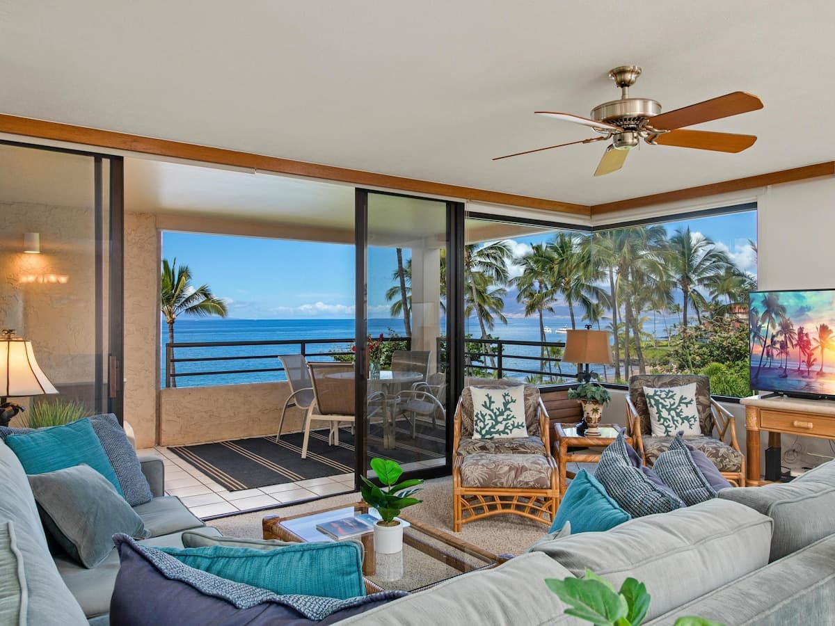 Condo in Wailea · ★4.8 · 2 bedrooms · 4 beds · 2 baths - Photo 3
