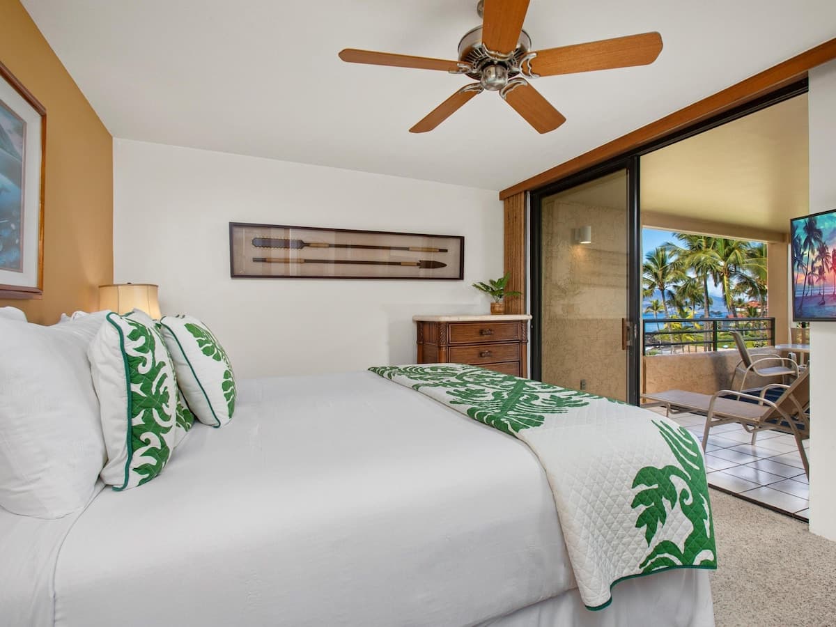 Condo in Wailea · ★4.8 · 2 bedrooms · 4 beds · 2 baths - Photo 5