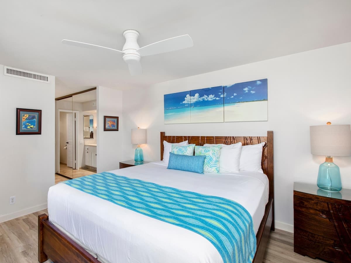 Condo in Wailea · ★5.0 · 2 bedrooms · 4 beds · 2 baths - Photo 4