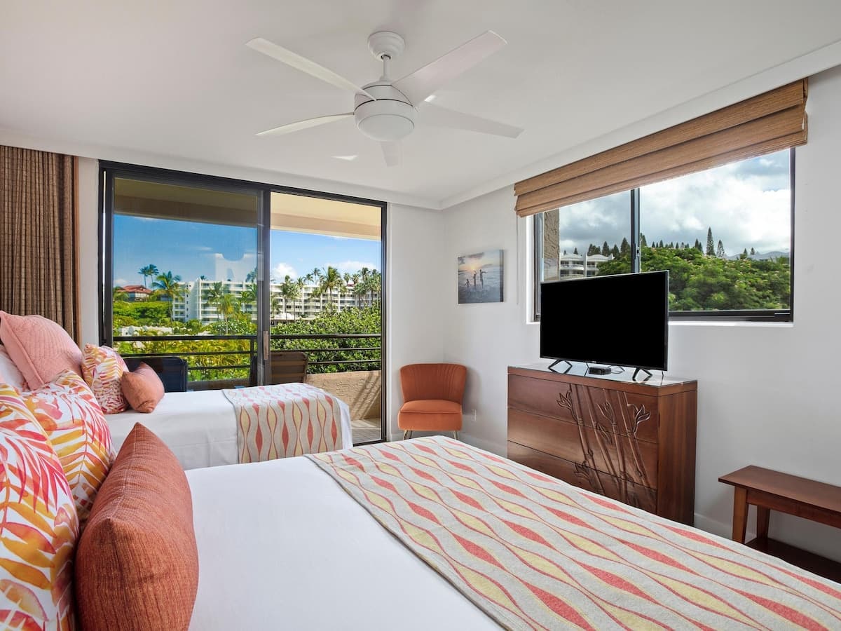 Condo in Wailea · ★5.0 · 2 bedrooms · 4 beds · 2 baths - Photo 5