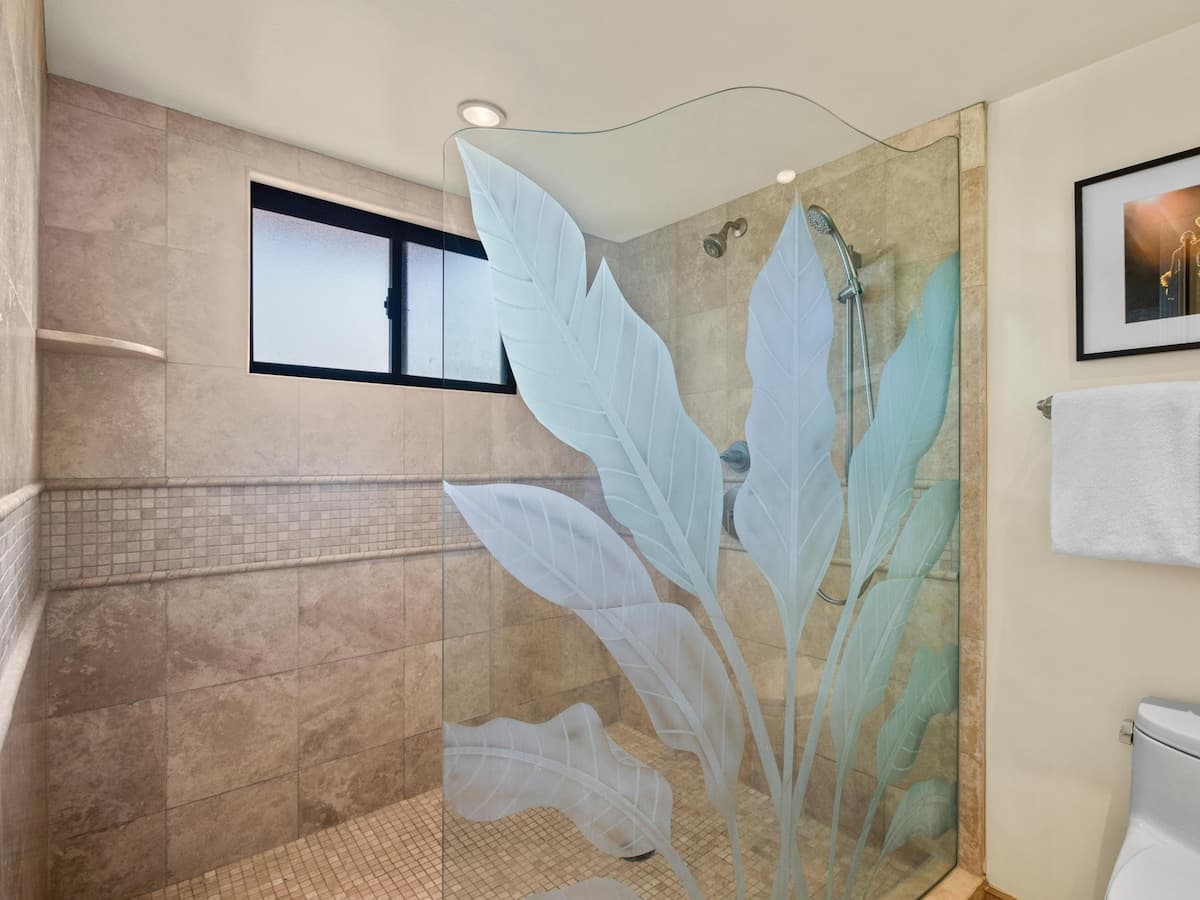 Condo in Wailea · ★4.88 · 2 bedrooms · 3 beds · 2 baths - Photo 5