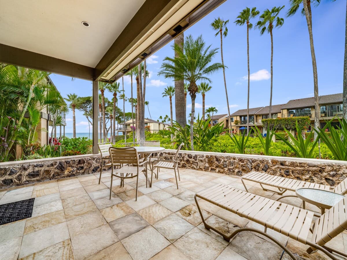 Condo in Wailea · ★5.0 · 2 bedrooms · 4 beds · 2 baths - Photo 2